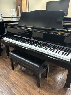Classic 1974 Yamaha G3 Grand Piano (6'1") – Made in Japan, Excellent Tone