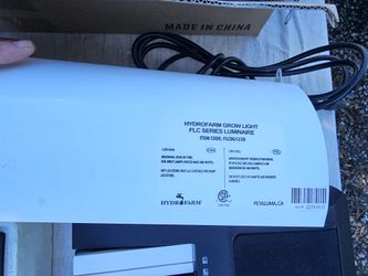 Hydrofarm Grow Light