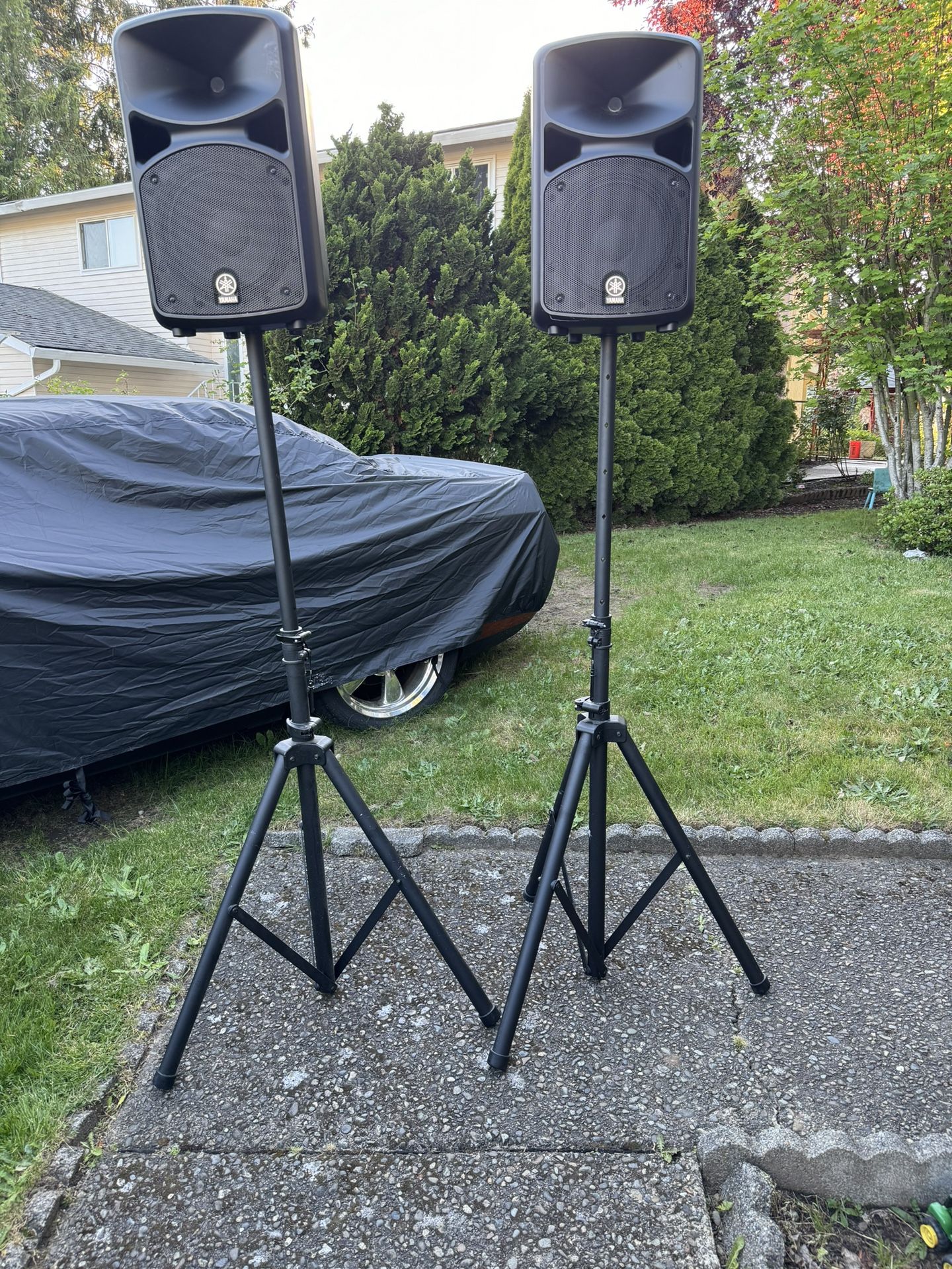 YAMAHA STAGEPAS 600BT PORTABLE PA SYSTEM