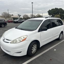 2009 Toyota Sienna