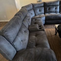 Sectional Couch Grey 