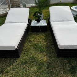 Brand New Patio Lounge Chairs Set