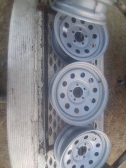 4 trailer rims