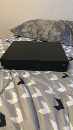Microsoft Xbox One X Console & Controller