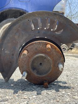 z32 front knuckles