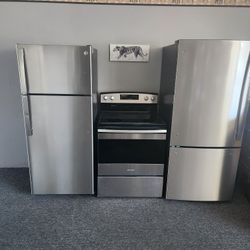 Like 🆕 Stoves & Fridges! Nice Selection 💰Open 7 Days!   Near Lynn Haven Mall!