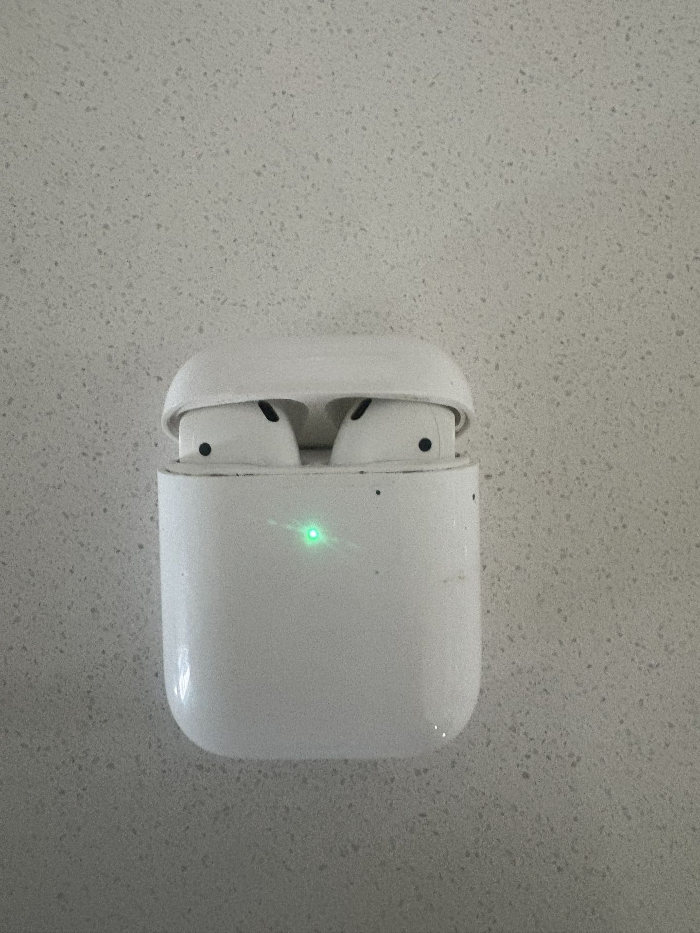 Apple AirPods 1st Generation