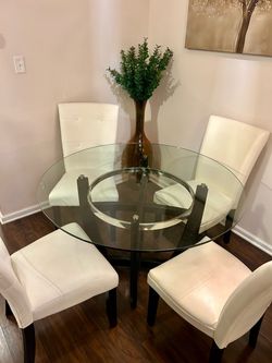 Dining room table w/4 chairs