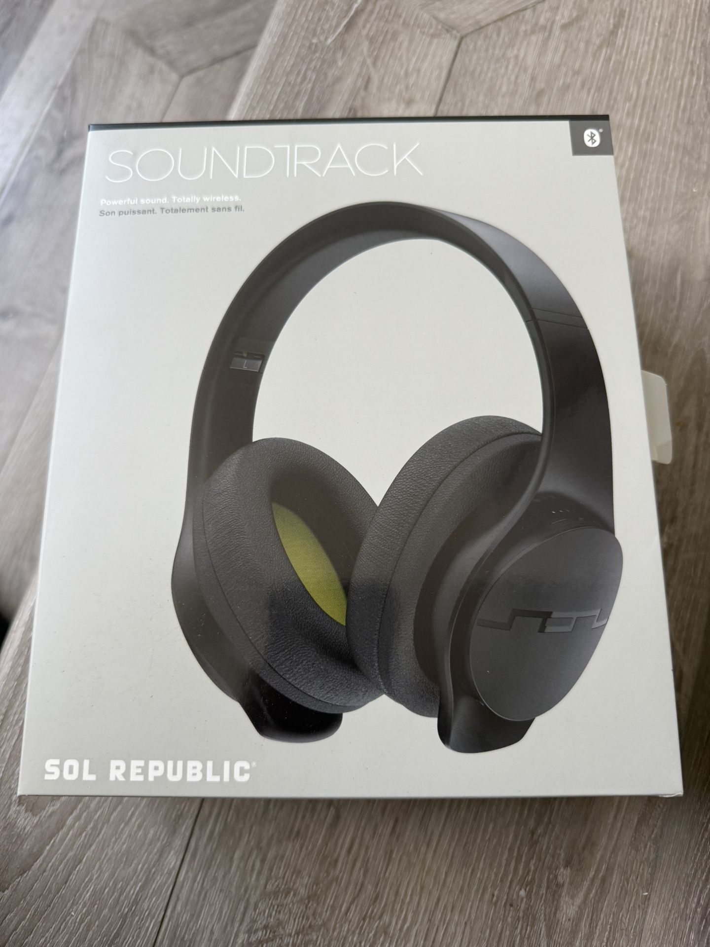 Sol Republic Soundtrack Black Headphones new
