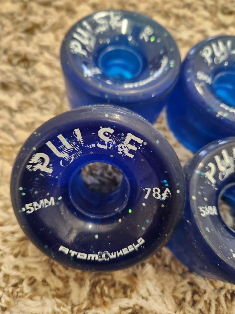 Atom Pulse Outdoors Rollerskate Wheels (8)