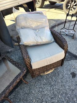 Outdoor Wicker Patio Chair with Cushions