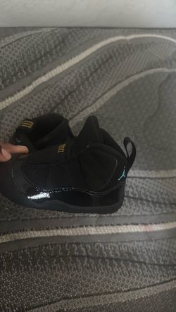 Baby shoes
