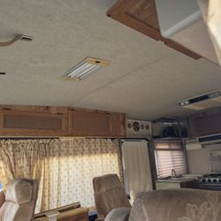 1989 Aero Cruiser 23" Motor Home. 