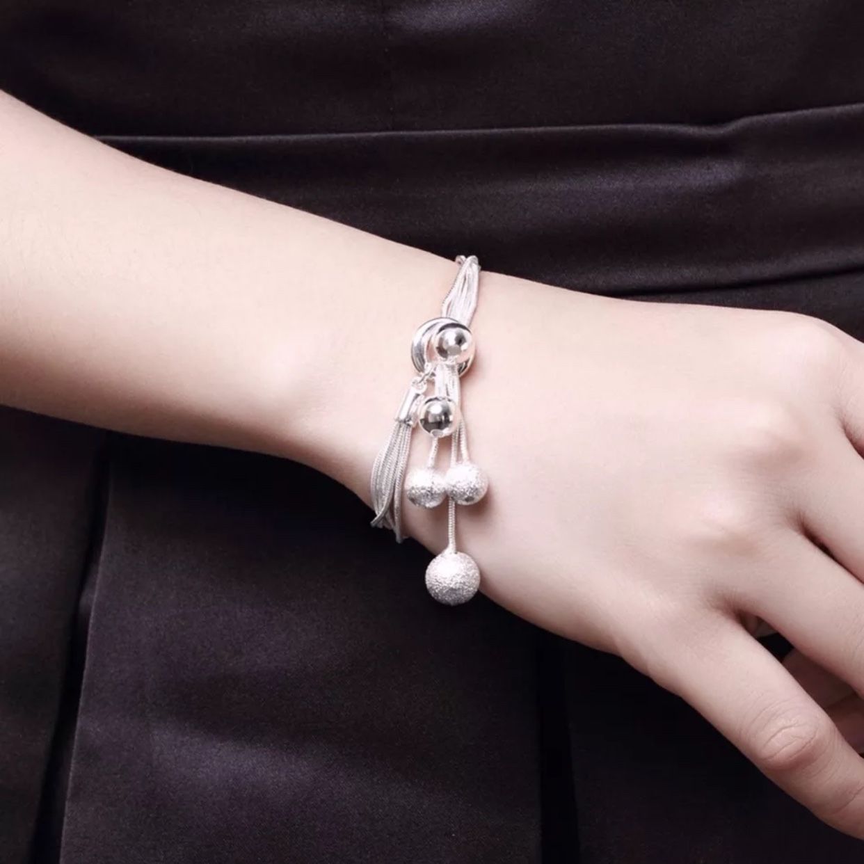 Beautiful Silver polished finished bracelet Y-shaped