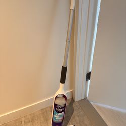 Swiffer power mop
