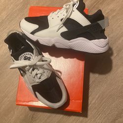 Nike Air Huarache Men’s 8