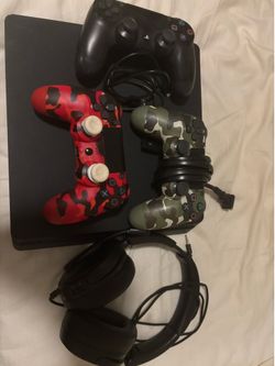 PS4 UPRIGHT CONDITION