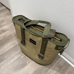 Yeti cooler