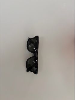 Meta glasses