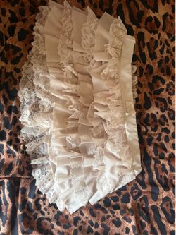 Ruffle shorts size S