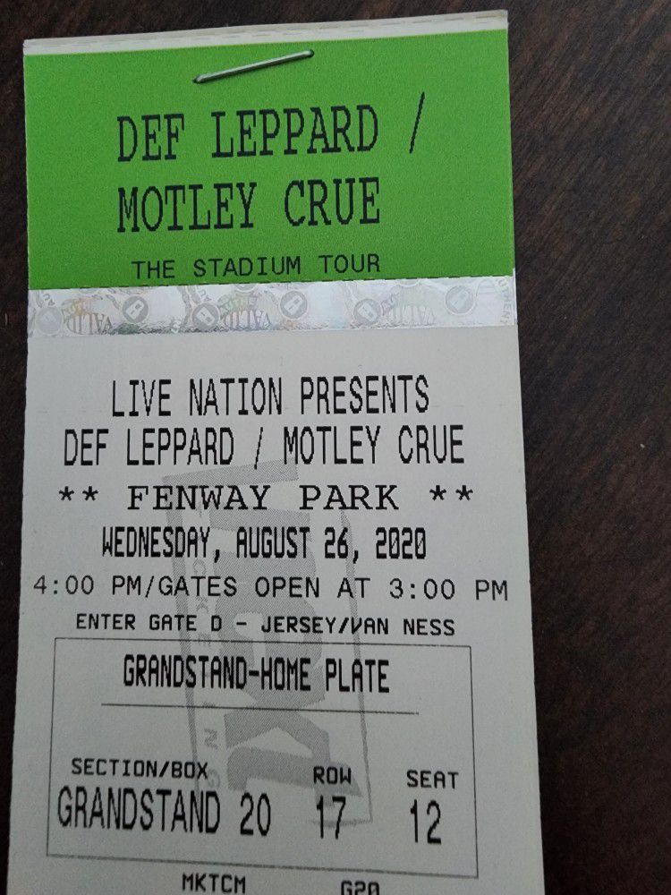 DEF LEPPARD MOTLEY CRUE TOUR 