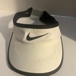 Nike Visor Featherlight Dry Fit Golf Tennis Hat Cap Sports Cap White