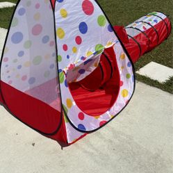 Pop Up Tent/tunnel With Balls