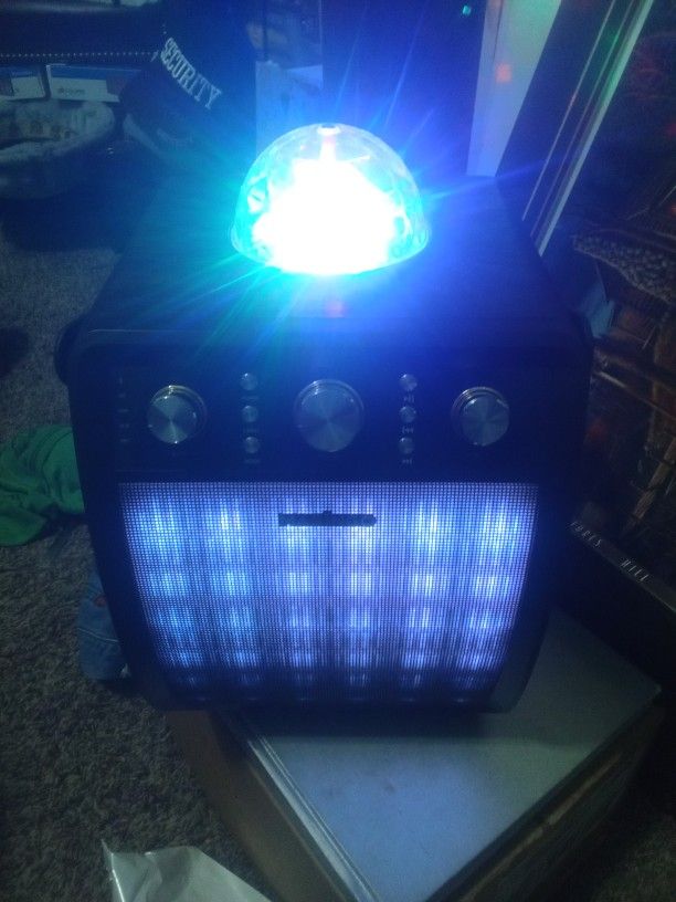 AM/FM Blu tooth KARAOKE machine
