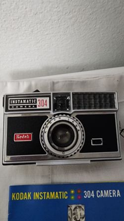 Kodak Instamatic 304 35mm Camera