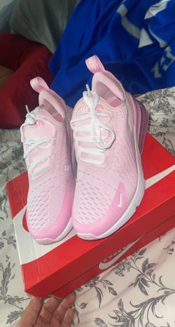 4.5Y Nike Air 270