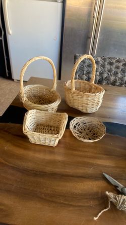 Four small wicker baskets all for $7
