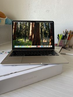 MacBook Air M2