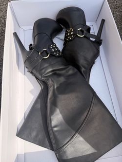 Knee high boots $40 obo