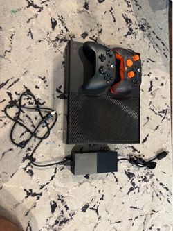 Microsoft Xbox One 500GB Black Console Bundle 2 Controllers HDMI Wi-Fi 1080p
