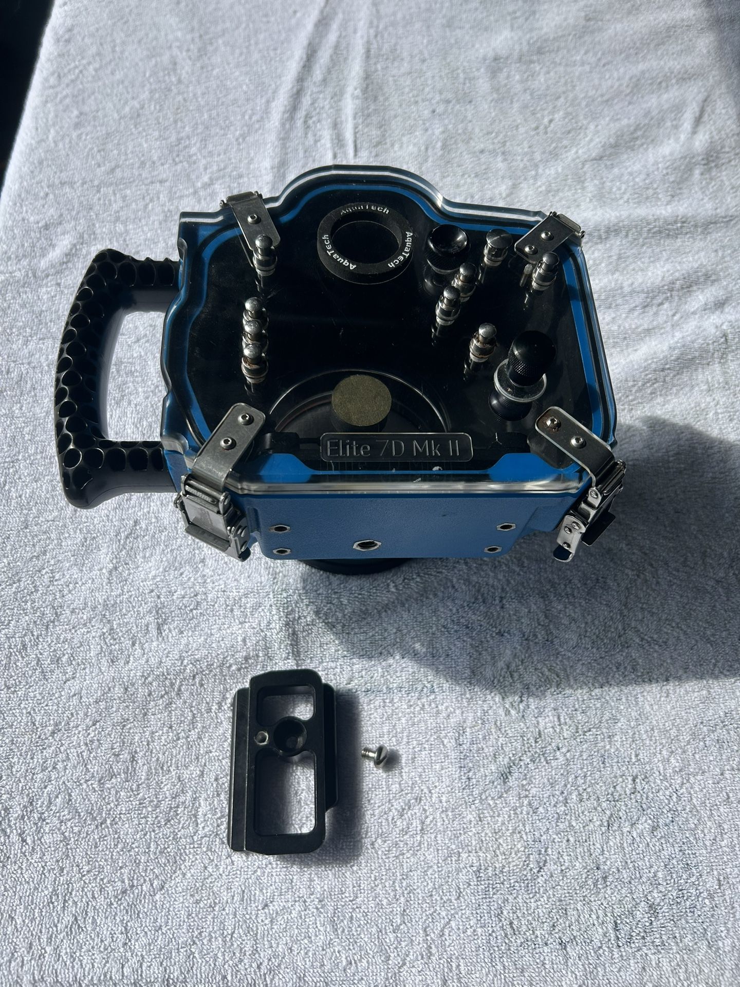 Canon 7D mark2 With Aquatech Elite Water Proof Housing