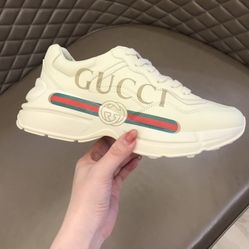 GUCCI Rhyton logo non-slip wear-resistant low-top dad shoes(122)46