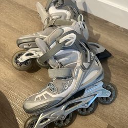 Women’s Roller Skates 