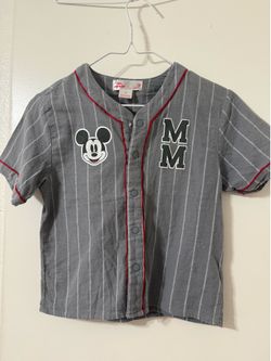 Toddler shirt size 5T