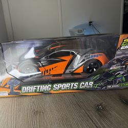 ✨ New Drifting Sports Car R/C – Ages 3+ – 1:10 Scale – Pickup or Local Delivery ✨