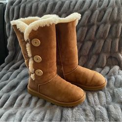 Ugg Bailey Button Triplet II Boot