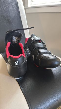 Peloton  Size 8 shoes