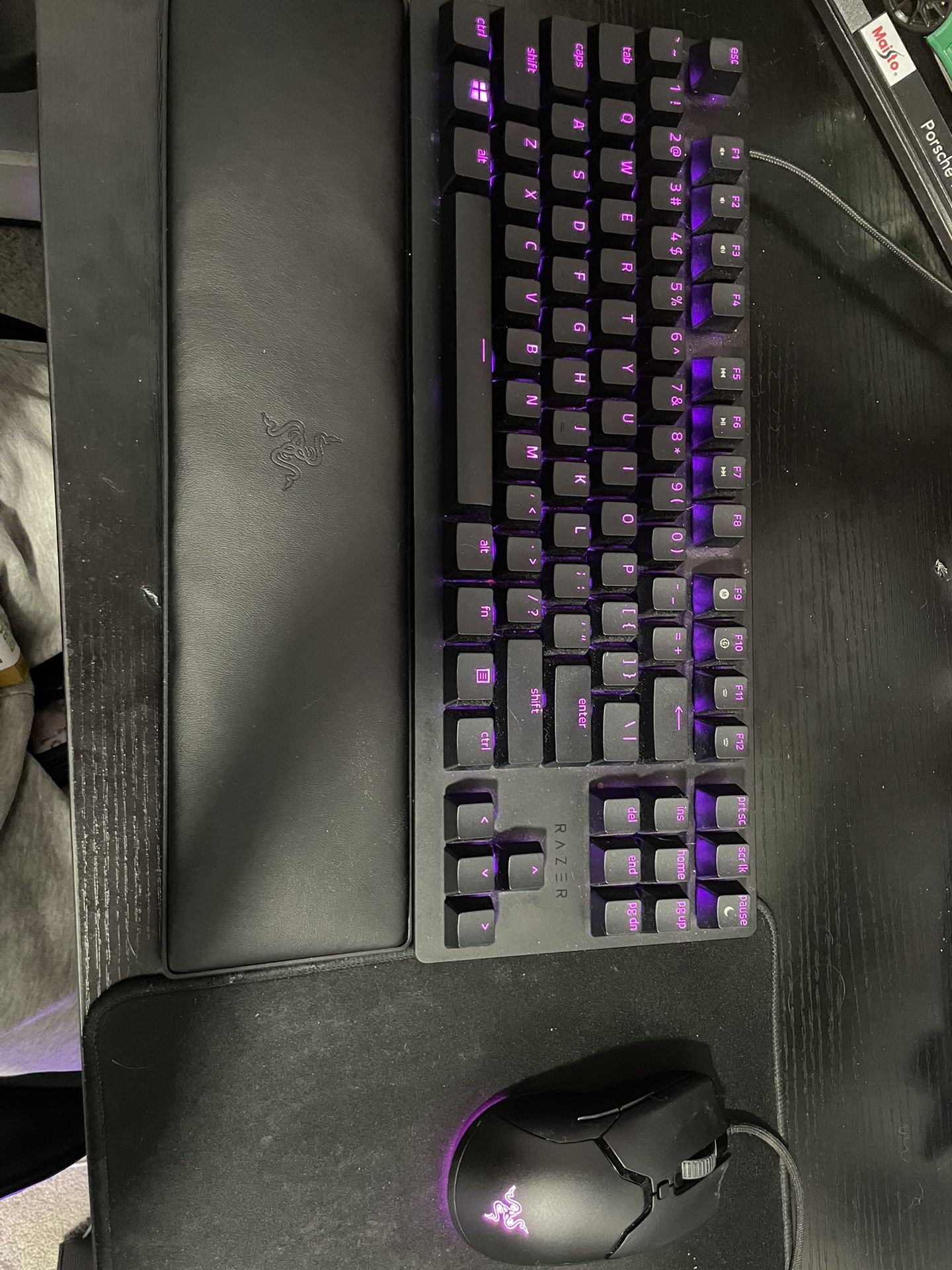 Razer Huntsman V2 TKL + Razer Viper Mini Bundle