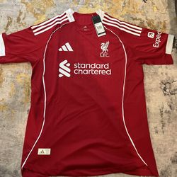 Liverpool Home Jersey 2025/2026 • Mohamed Salah Size L