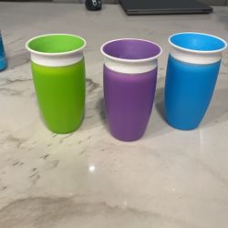 3 7oz Munchkin 360 Sippy Cups