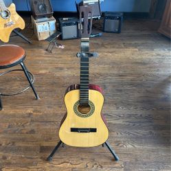 3/4 size classical guitar
