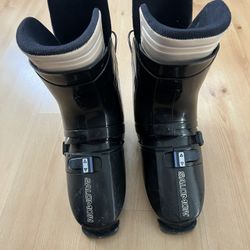 Men’s Salomon Ski Boots