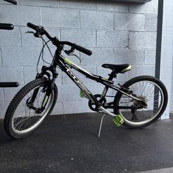 GT Aggressor 20” Kids Bike 2012