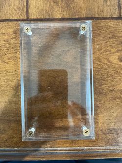 Screw down card holder