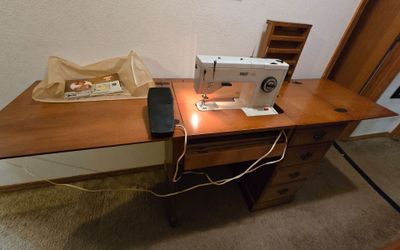 Vintage PFAFF 1222 Metal Sewing Machine West Germany w/Custom Sewing Desk - Tested