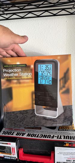 Wireless Multi-Channel Projection Weather Station with Indoor/Outdoor Temperature
